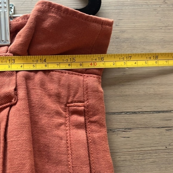 NWT. Veronica Beard Karter Paperbag Linen Blend Crop Pants in Mocha Size 8 - Picture 4 of 9